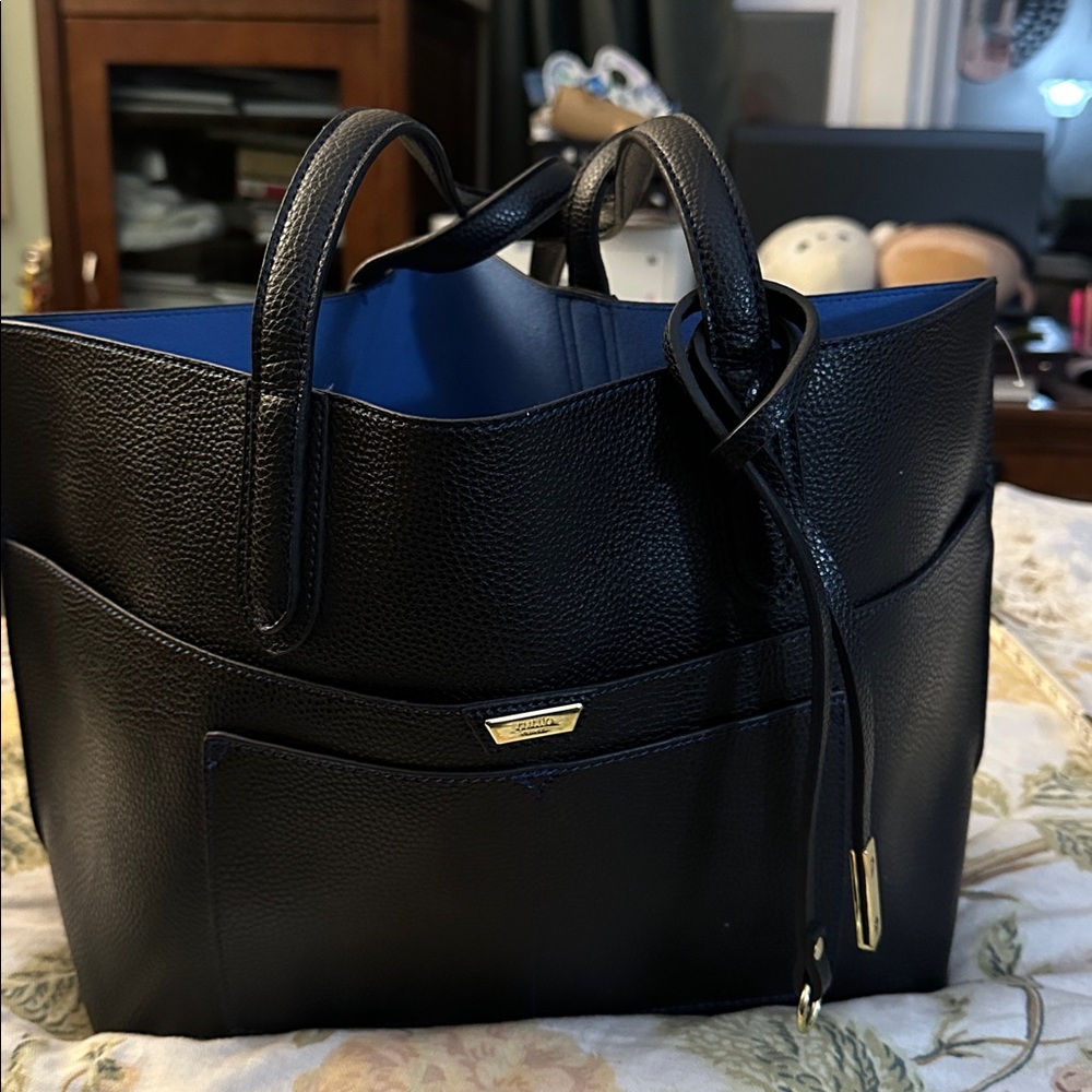 Tutilo New York Pivot Collection Black Laptop Purse Tote Bag royal blue interior